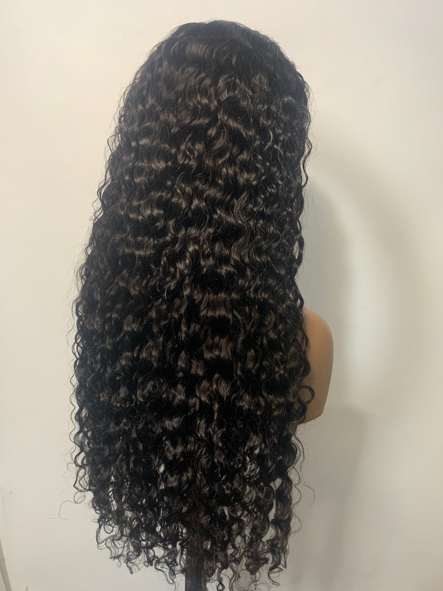 Water Wave Human Hair Wigs Lace Closure Wigs 180% Density 210% Density 250% Density Wet And Wavy For Black Women √